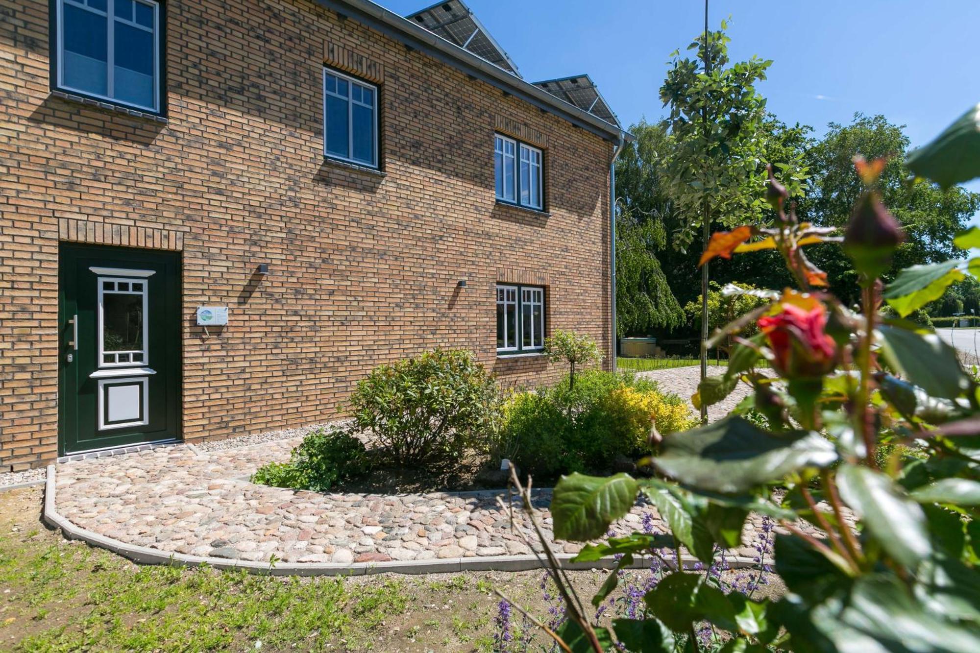 Ferienhof-Eiderdeich Wohnung Hertha Delve Exterior foto